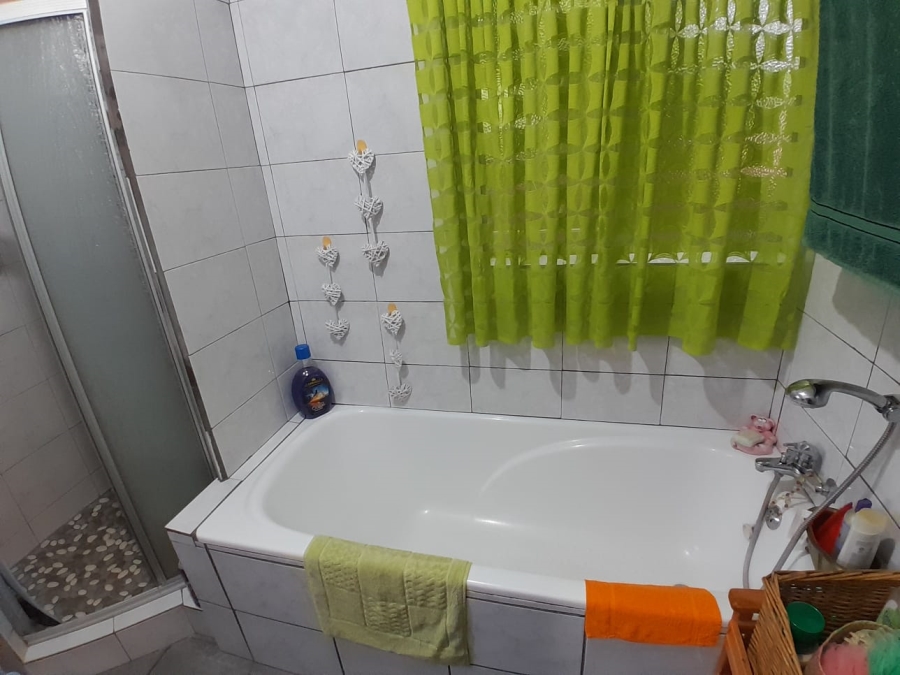 4 Bedroom Property for Sale in Kathu Northern Cape